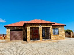 Gaetsewe House Handover